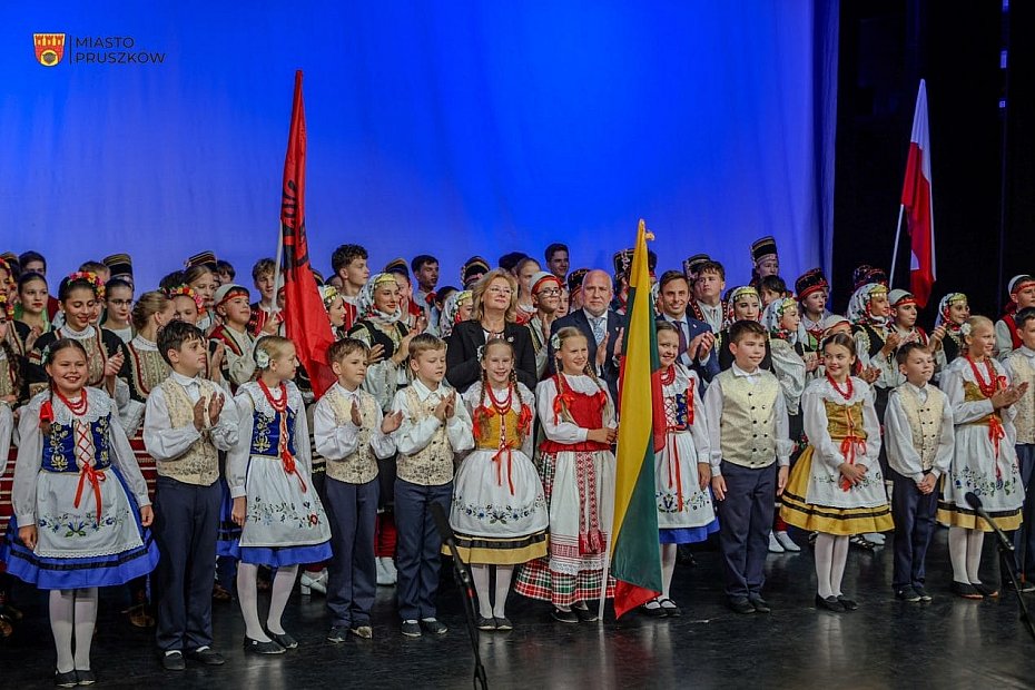 Pruszk�w ta�czy. Ponad 200 artyst�w na Mazovia Folk Festival 2026