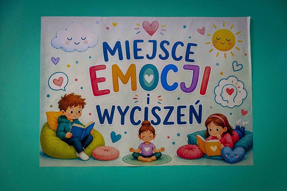 Nowoczesna czytelnia w podstaw�wce na Boernerowie