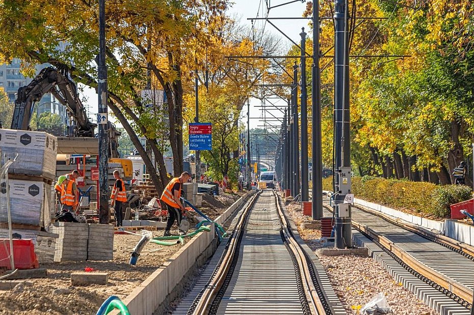 Tramwaje wracaj� na Pu�awsk�. W weekend du�e zmiany na S�omi�skiego
