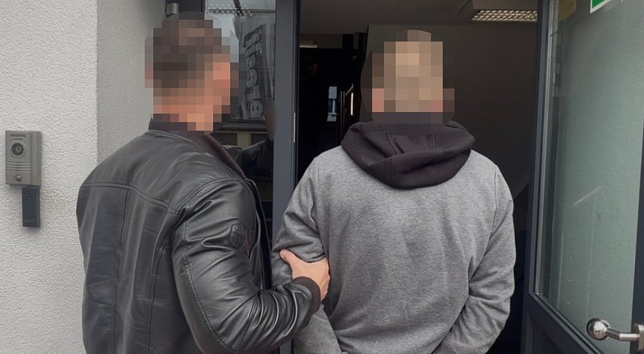 Trzy osoby zatrzymane za oszustwa. Podejrzani trafili do aresztu