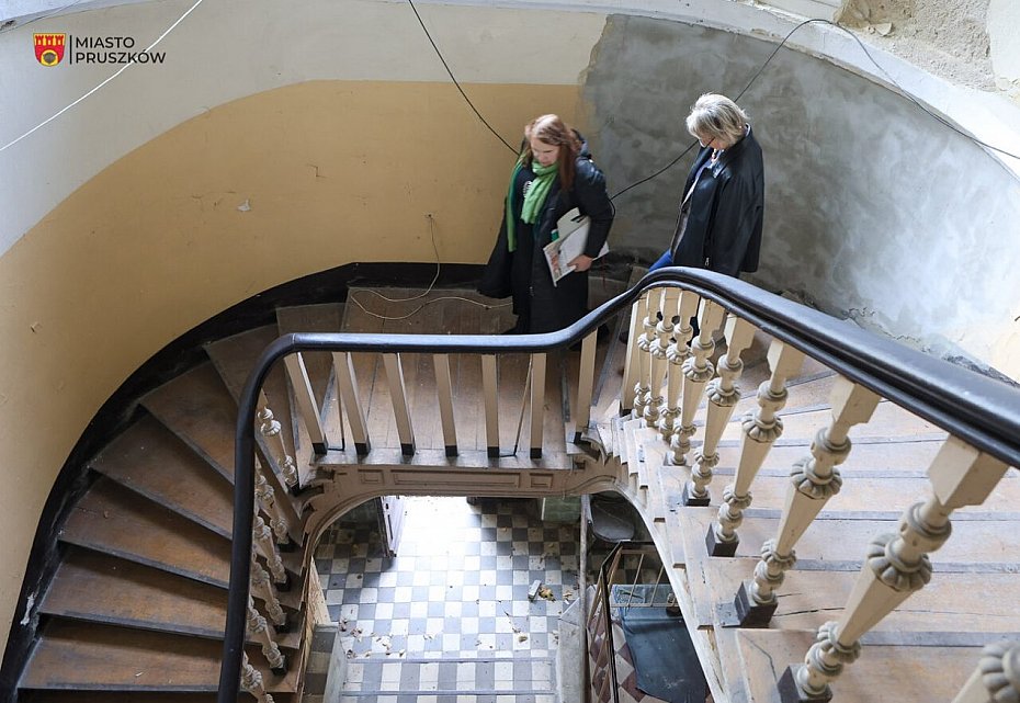 Pa�ac Teichfelda jest ju� w�asno�ci� Pruszkowa. Miasto planuje ratowa� zabytek