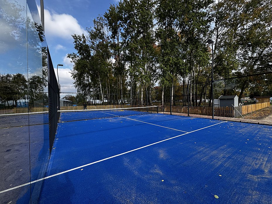 Kort do padla i 10 stanowisk do minigolfa. Nowe atrakcje w Niepor�cie