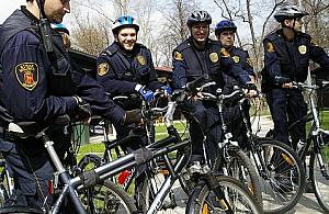 Mundurowi na rowerach