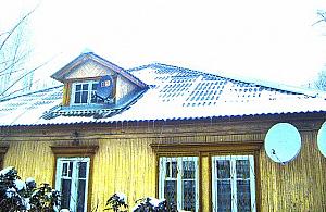 Eternit na dachach studentów