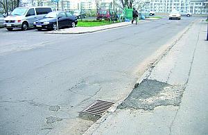 Wysokie krawężniki na Szobera