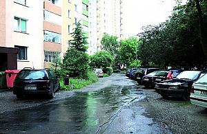 Prosimy o chodnik a nie parking!