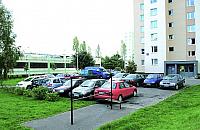 Podw�rko, czy parking?