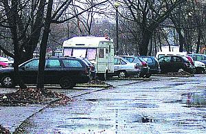 Łapy precz od parkingów