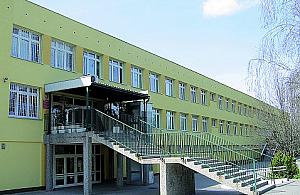 17 pierwszych klas na Szadkowskiego