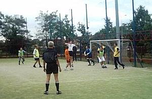 Pięciuset piłkarzy