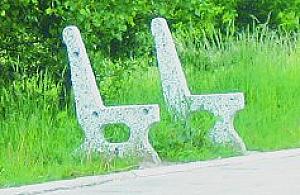 Kosze, ławki - trzy kropeczki