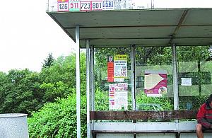 Teatr absurdu, czyli o oczyszczaniu przystanków