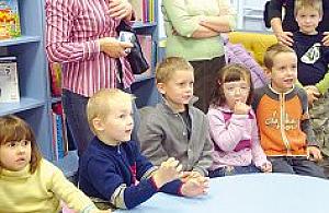 Nautilius powitany szampanem