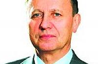 Semetkowski zrezygnowa�
