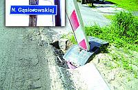 Rynsztoki jak wielkie wyrwy