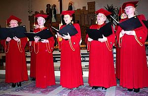 Ściany kościoła drżały