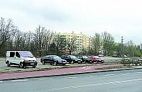 Cmentarz wciąż bez parkingu