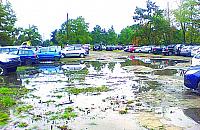 Parking na Podr�niczej cudownie potania�