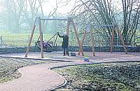 Wychodzony plac zabaw