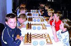 Zagraj w szachy i ping ponga