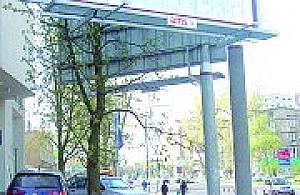 Na prawo billboard, na lewo billboard...