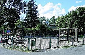 Plac zabaw na kamykach