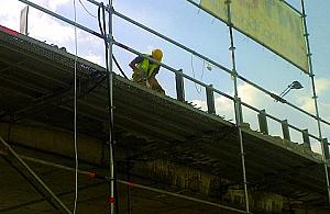 Korki z powodu gzymsów