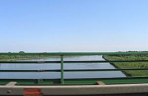 Marne widoki na most