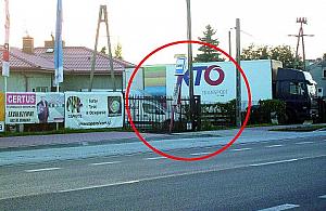 Przystanek zasłonił dojazd