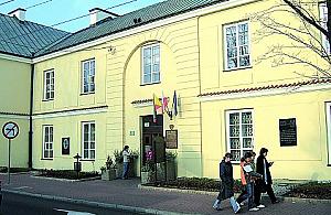 Grzebią do stycznia