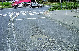 Niebezpieczna wyrwa na Sokołowskiej