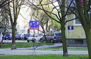 Podwórko parkingiem!