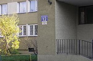 Niebezpiecznie przed blokiem