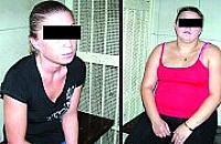 Udawa�y, �e s� z administracji
