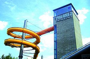 Gdzie nauczyć dziecko pływać?