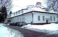 Ciasno przy �wicie