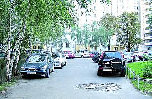 Walka o parkingi na Orłowskiej