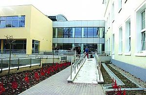 Całkiem nowa szkoła!