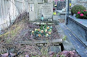 Nastolatek bawił się ludzką czaszką