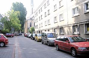 Smród spalin pod oknami