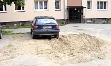 Problemy z parkingami na Łojewskiej