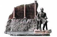 Pomnik na Strumykowej zamiast papieru toaletowego