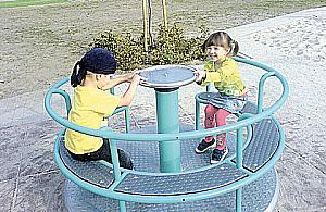 Plac zabaw w Legionowie za klikanie!