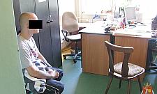 Kucał i do worka wrzucał