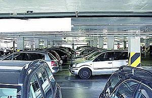 Budują parkingi, ale nie u nas