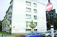 Jarzębskiego - woda leje się po ścianach?