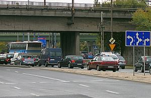 Paraliż na rondzie Starzyńskiego