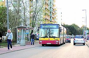 Bezpieczniejszy przystanek na Aluzyjnej