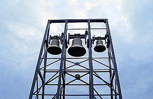 Echa Leśne: komu bije dzwon?