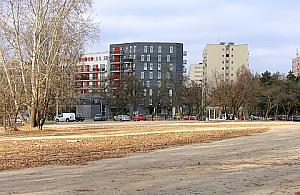 Zabiorą parkingi pod drugą jezdnię Reymonta